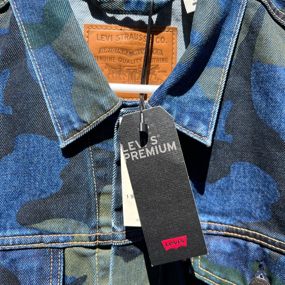 Levi’s Jacket - Picture 6 of 6